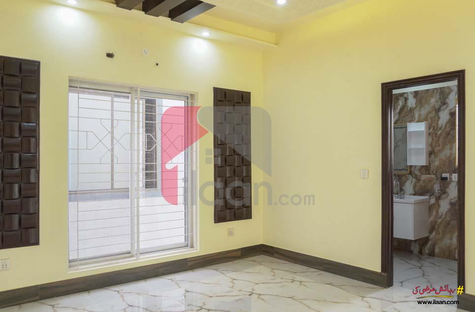 10.75 Marla House for Sale in Valencia Housing Society, Lahore