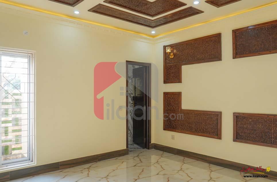 10.75 Marla House for Sale in Valencia Housing Society, Lahore