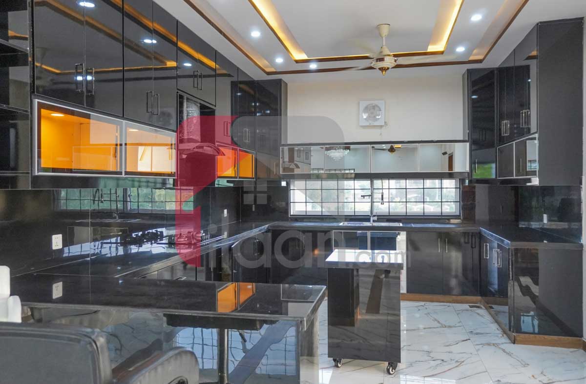 1 Kanal House for Sale in Block E1, Valencia Housing Society, Lahore