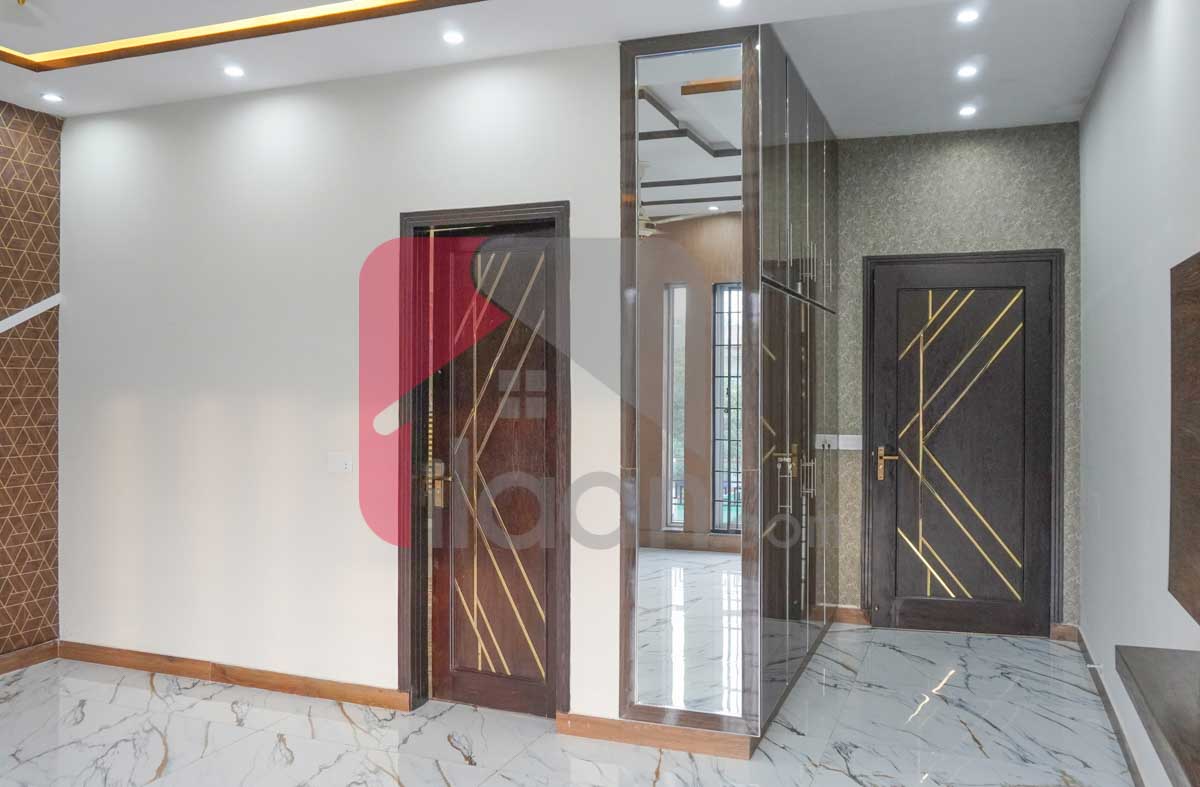 1 Kanal House for Sale in Block E1, Valencia Housing Society, Lahore