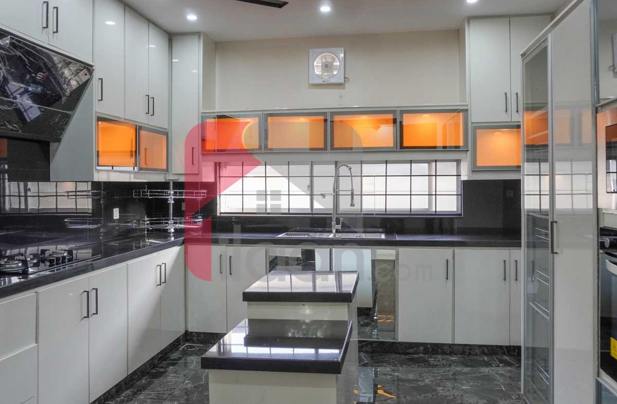 1 Kanal House for Sale in Block E1, Valencia Housing Society, Lahore