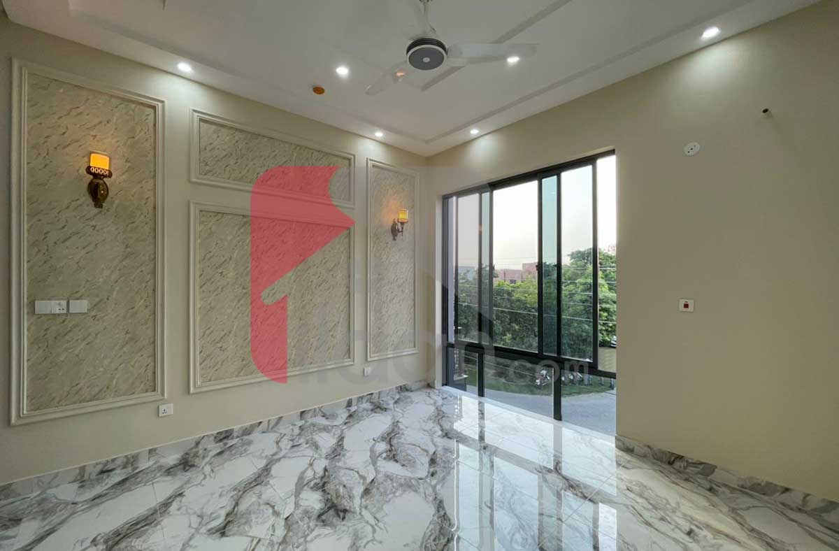 10 Marla House for Sale in Phase 4, DHA Lahore