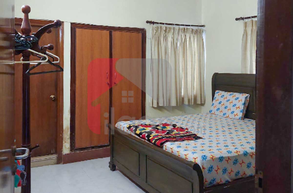 300 Sq.yd House for Rent in Phase 4, DHA Karachi