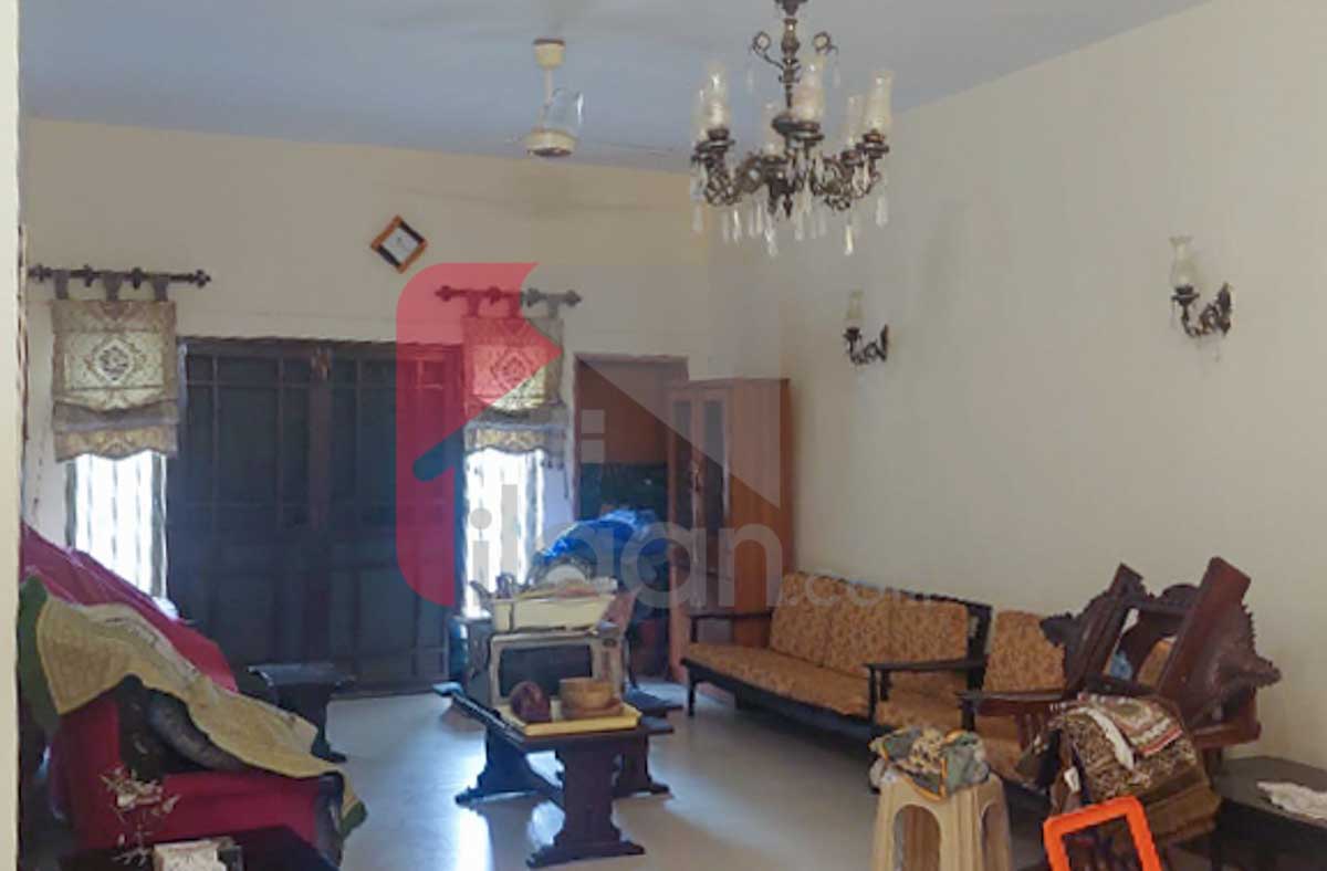 300 Sq.yd House for Rent in Phase 4, DHA Karachi