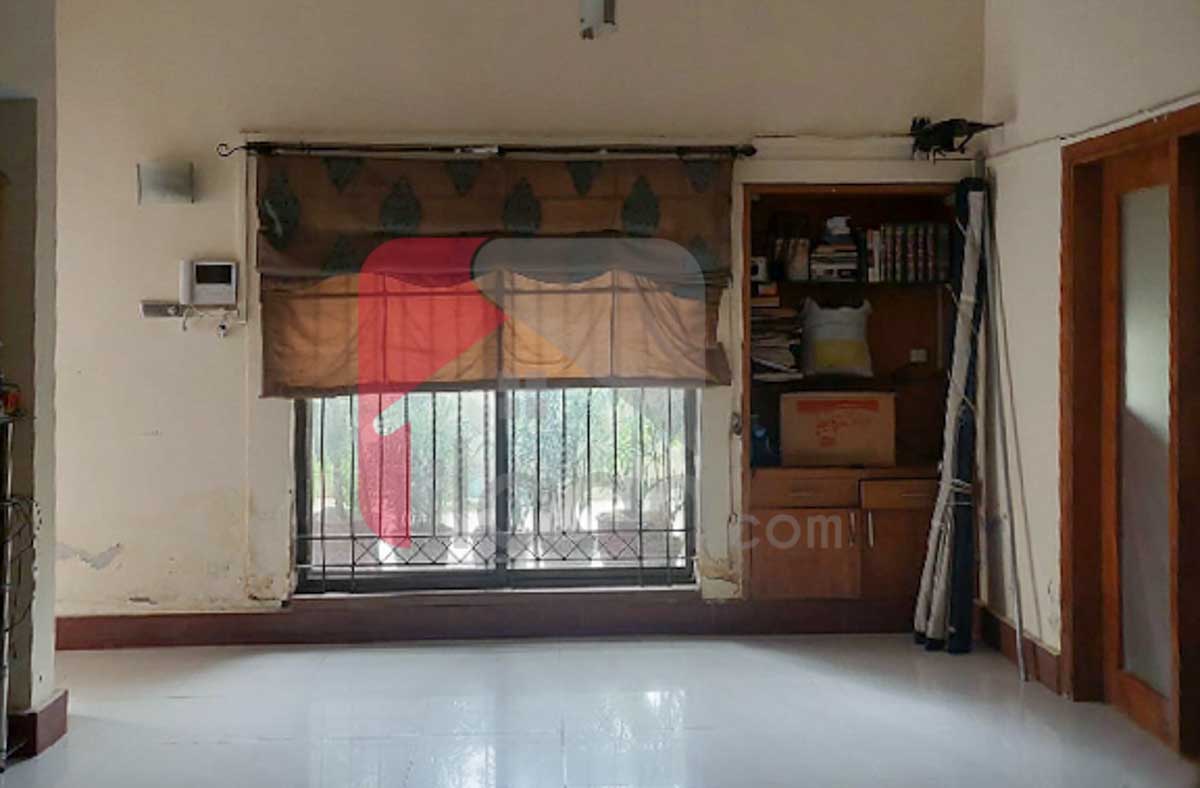 300 Sq.yd House for Rent in Phase 4, DHA Karachi