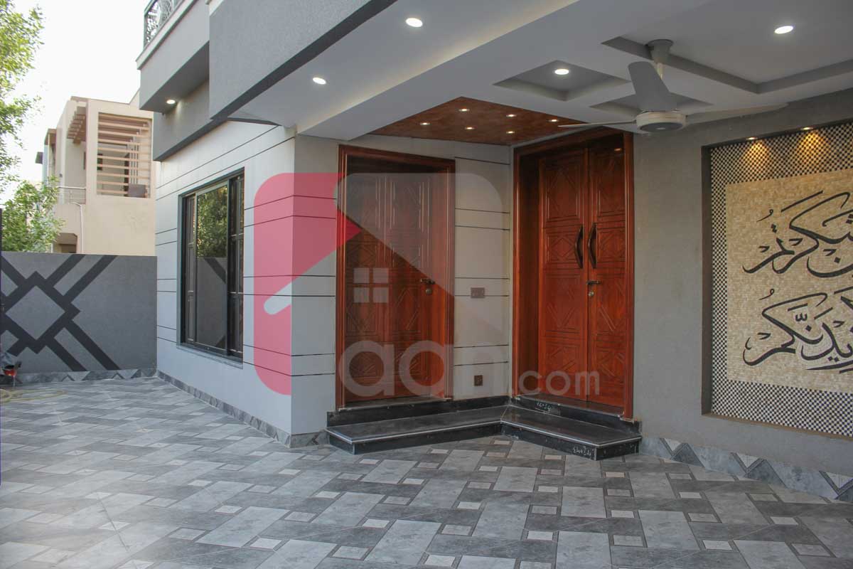 10 Marla House for Sale in Block Central District, Phase 1, Bahria Orchard, Lahore