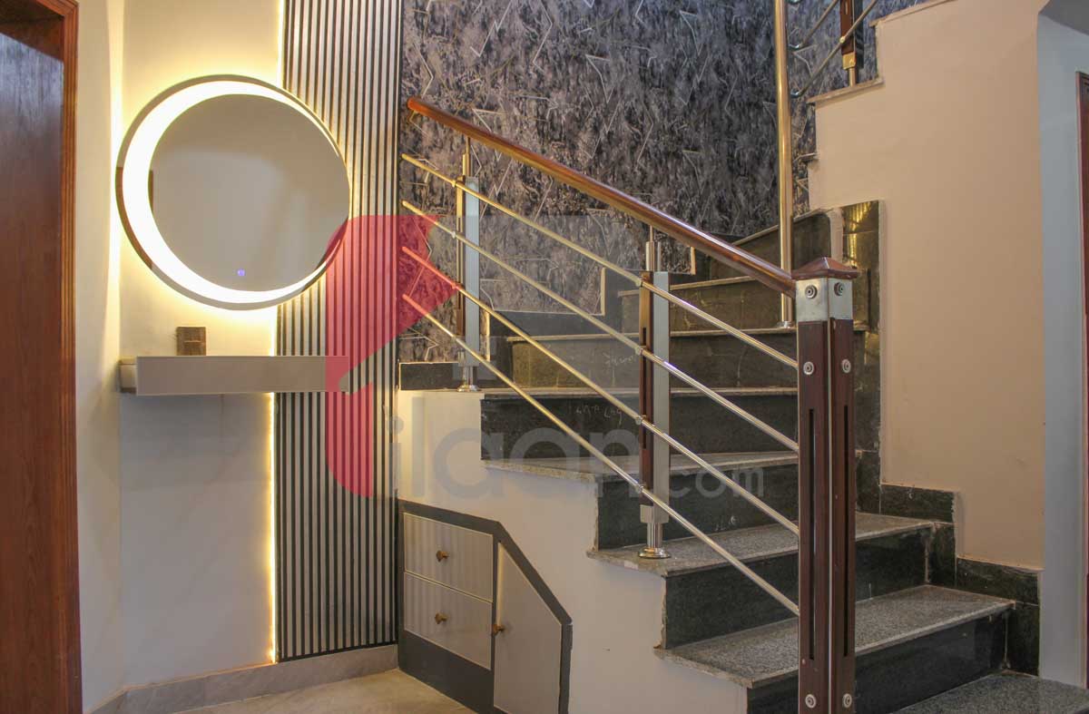 10 Marla House for Sale in Block Central District, Phase 1, Bahria Orchard, Lahore