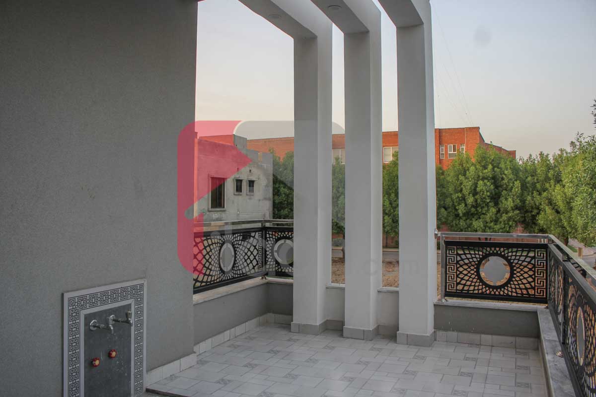 10 Marla House for Sale in Block Central District, Phase 1, Bahria Orchard, Lahore