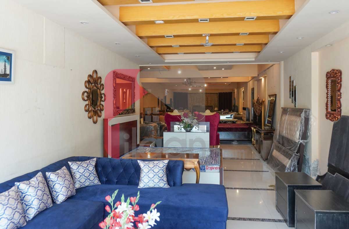 2 Kanal Building for Sale on Main College Road, Block 2, Sector C1, Township, Lahore