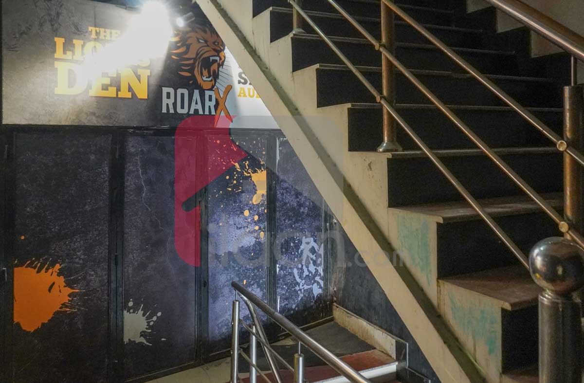 2 Kanal Building for Sale on Main College Road, Block 2, Sector C1, Township, Lahore