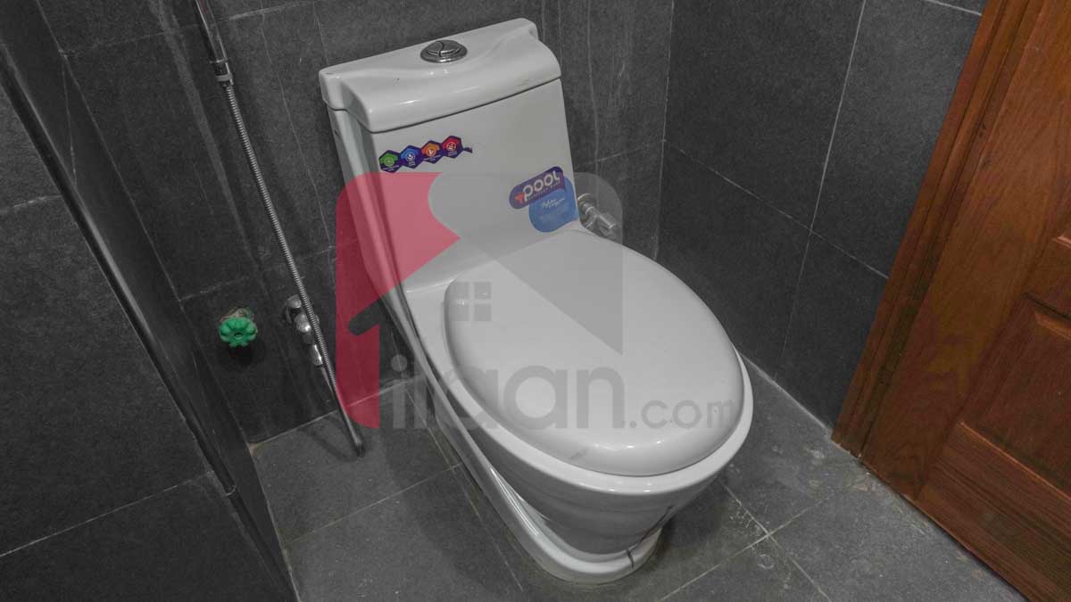 609 Sq.ft Office for Rent (Ground Floor) in KMZ Tower, Bahria Town, Lahore