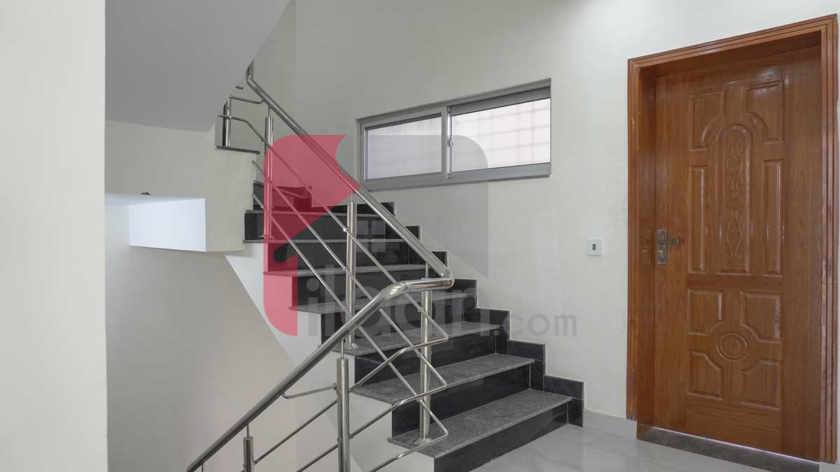 894 Sq.ft Office for Rent (First Floor) in KMZ Tower, Bahria Town, Lahore