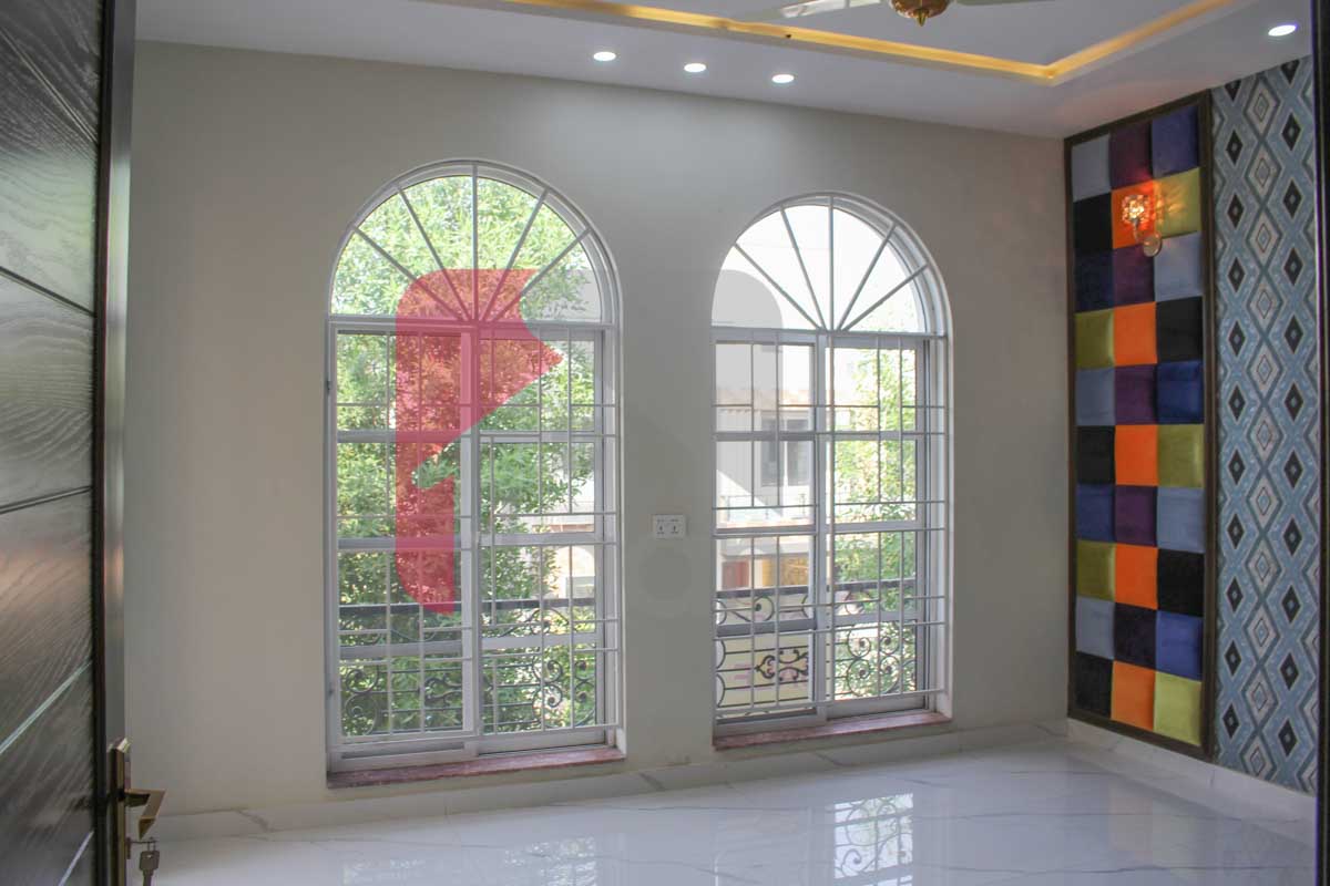 10 Marla House for Sale in Central Block, Phase 1, Bahria Orchard, Lahore