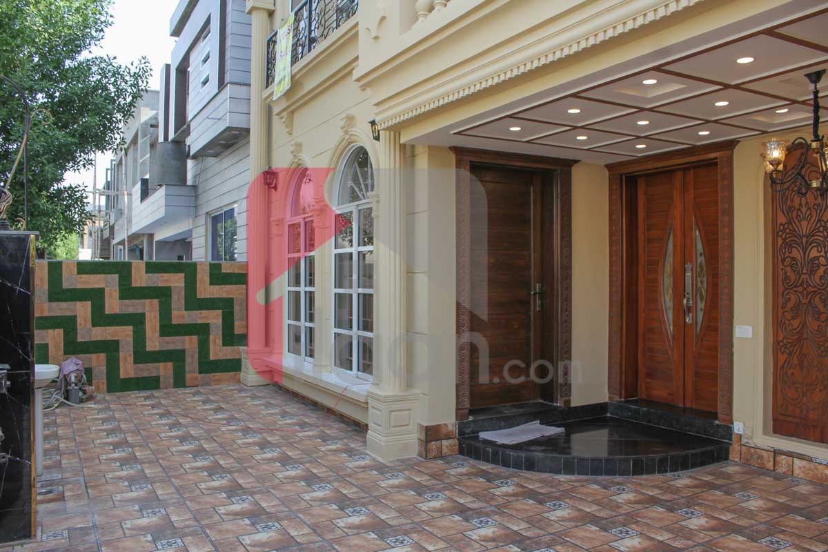 10 Marla House for Sale in Central Block, Phase 1, Bahria Orchard, Lahore