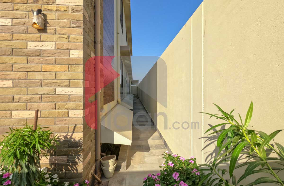 500 Sq.yd House for Sale in Khayaban-e-Faisal, Phase 8, DHA Karachi