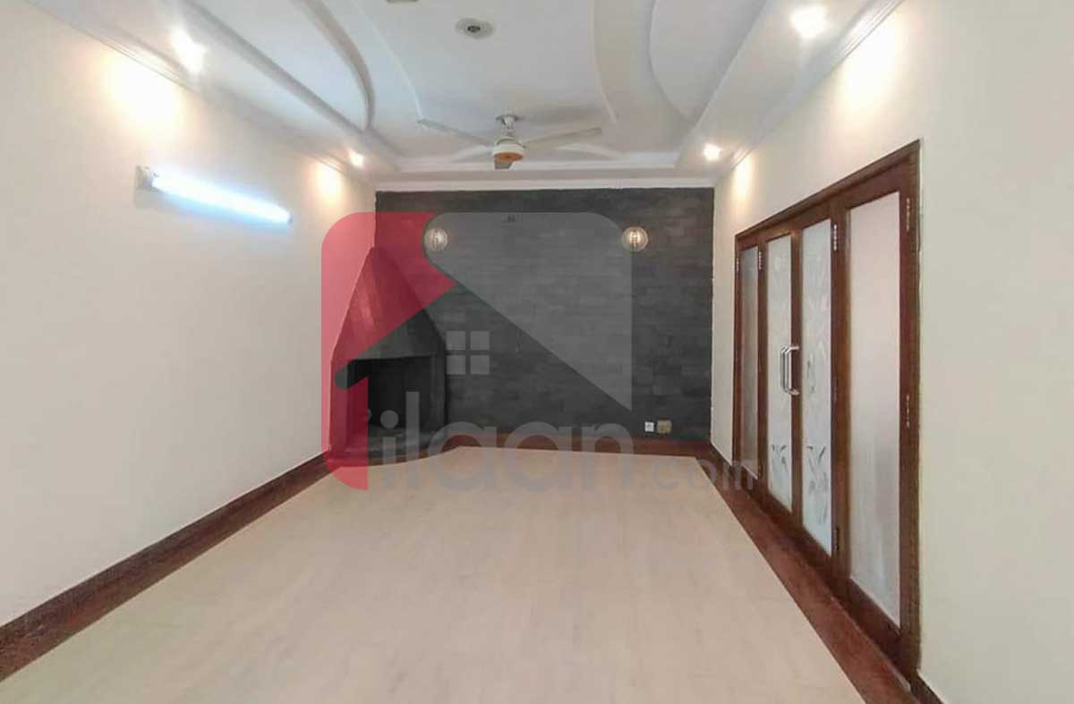 10 Marla House for Sale in Sector B, Bahria Town, Lahore