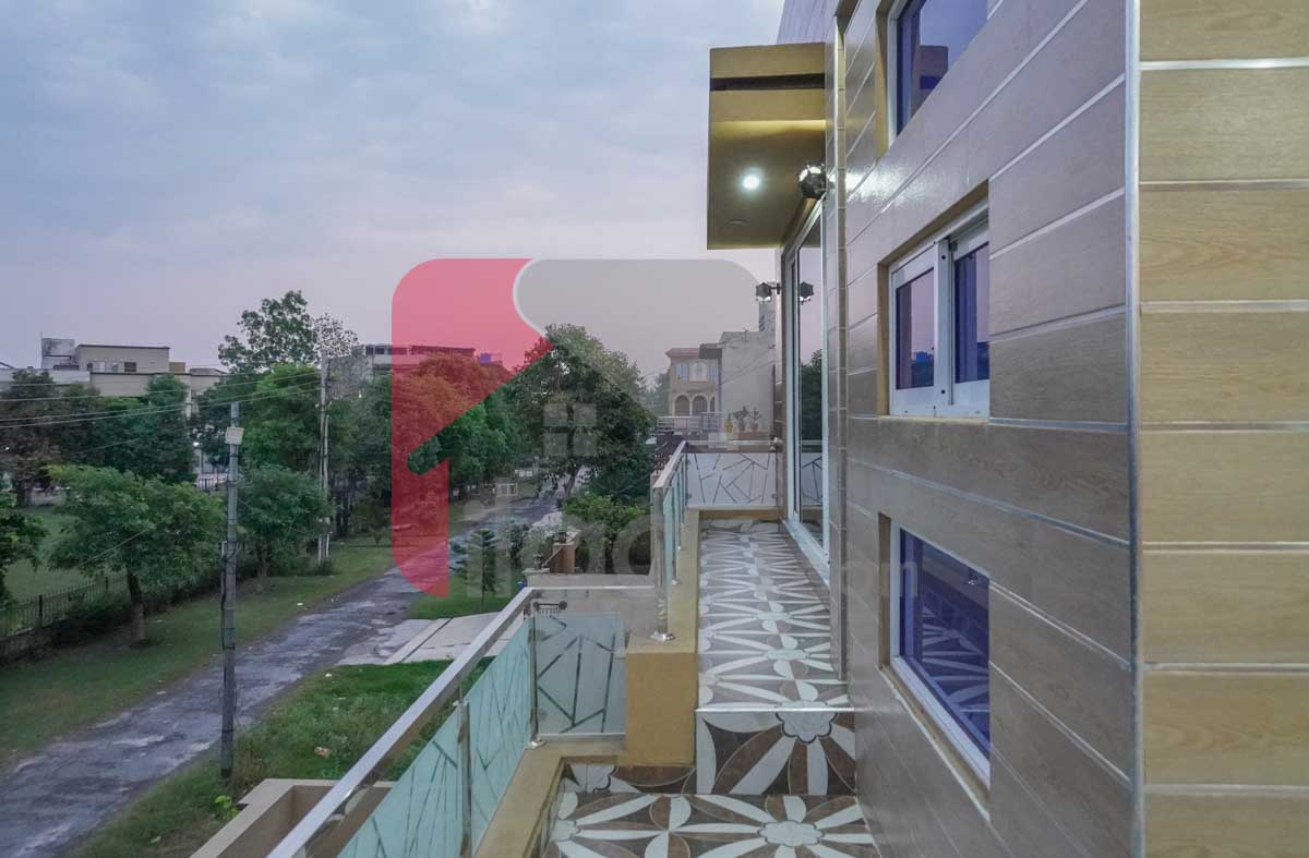 1 Kanal House for Sale in Block E, Phase 2, PGECHS, Lahore