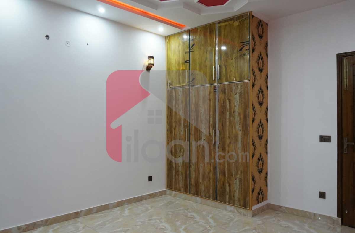 1 Kanal House for Sale in Block E, Phase 2, PGECHS, Lahore