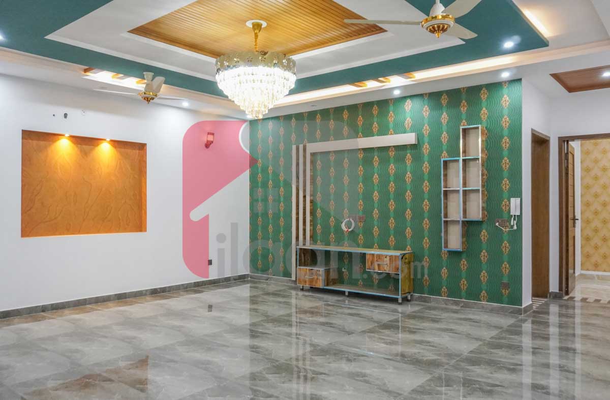 1 Kanal House for Sale in Block E, Phase 2, PGECHS, Lahore