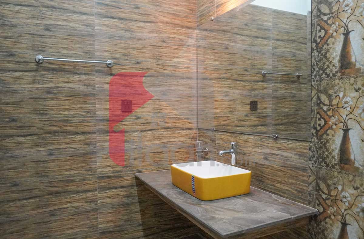 1 Kanal House for Sale in Block E, Phase 2, PGECHS, Lahore