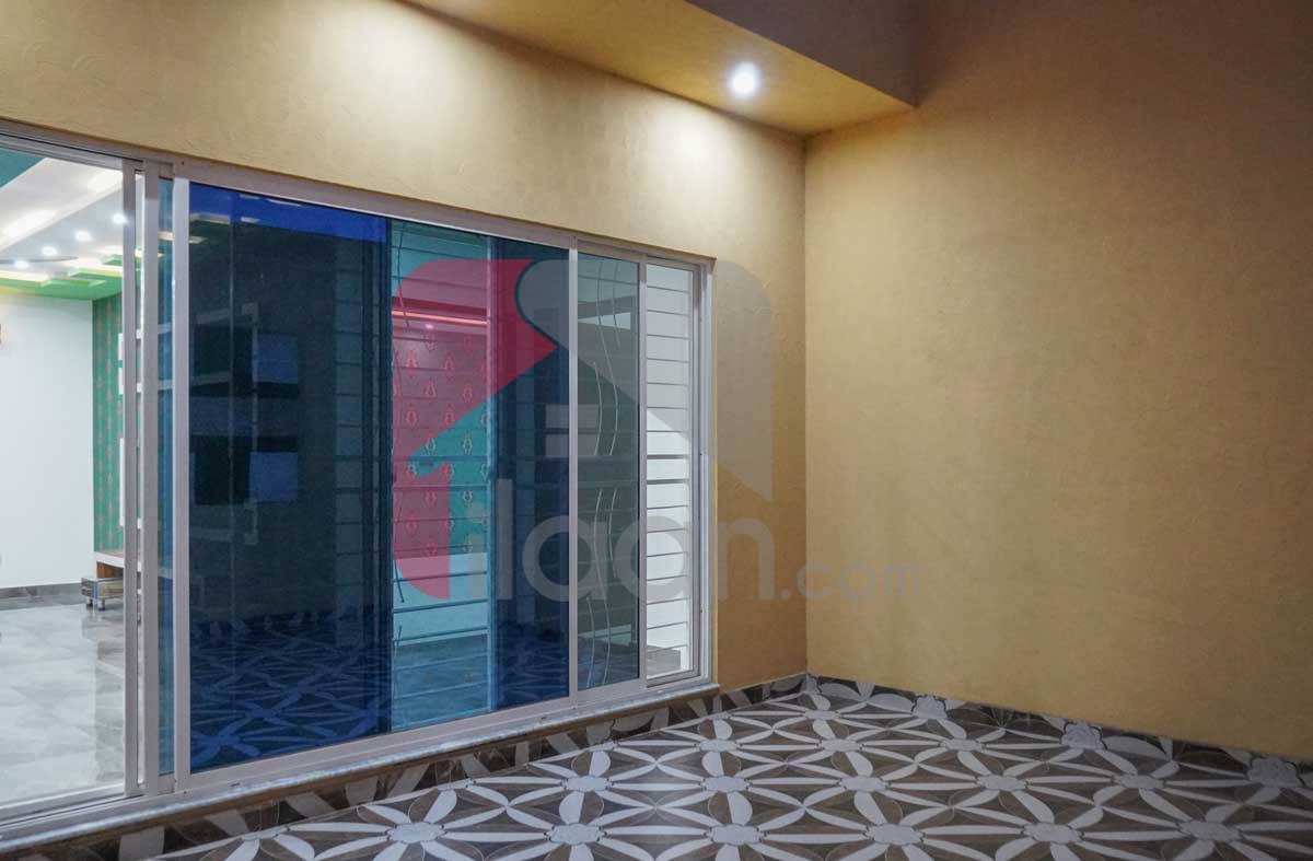 1 Kanal House for Sale in Block E, Phase 2, PGECHS, Lahore