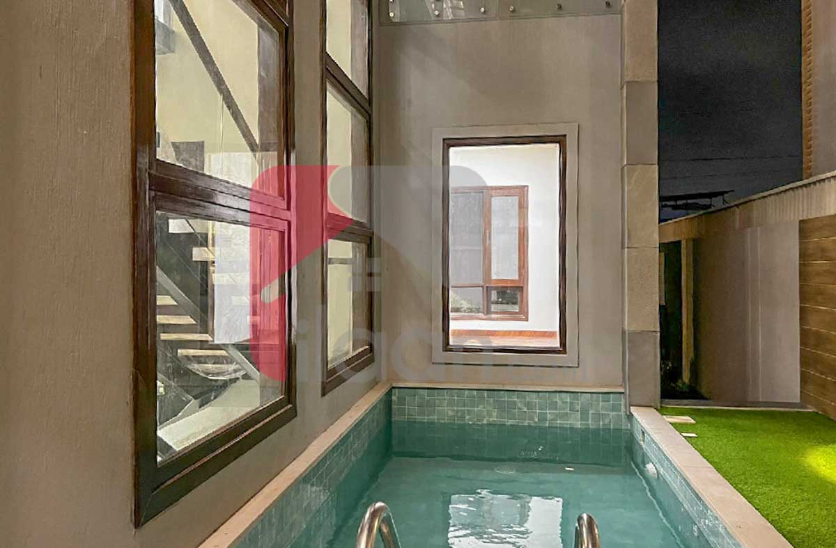 500 Sq.yd House for Sale in Phase 8, DHA Karachi