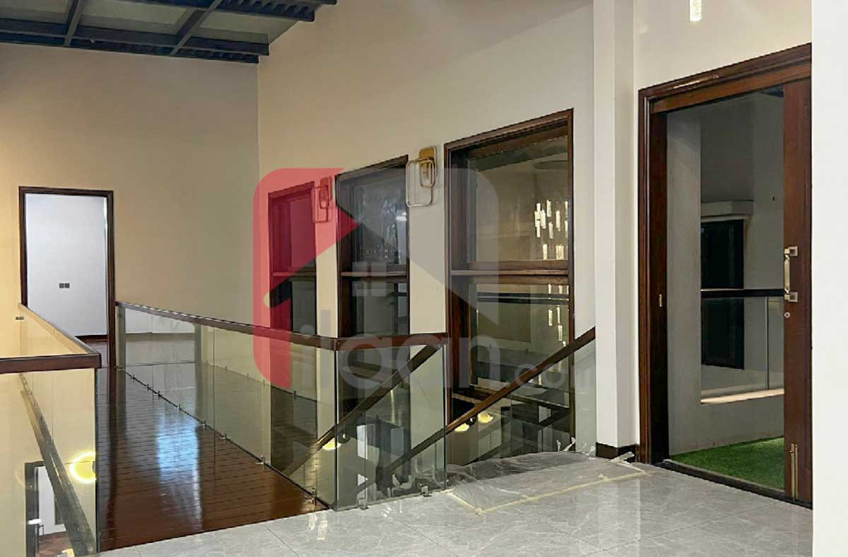 500 Sq.yd House for Sale in Phase 8, DHA Karachi