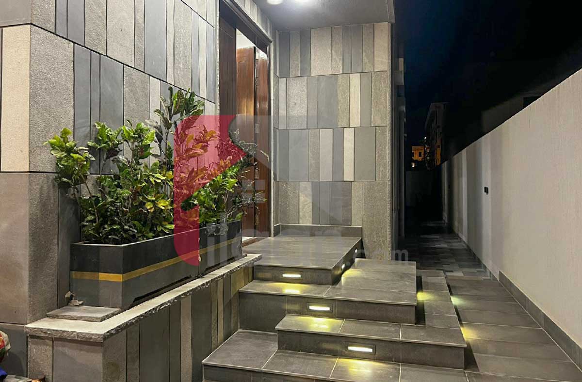 500 Sq.yd House for Sale in Phase 8, DHA Karachi