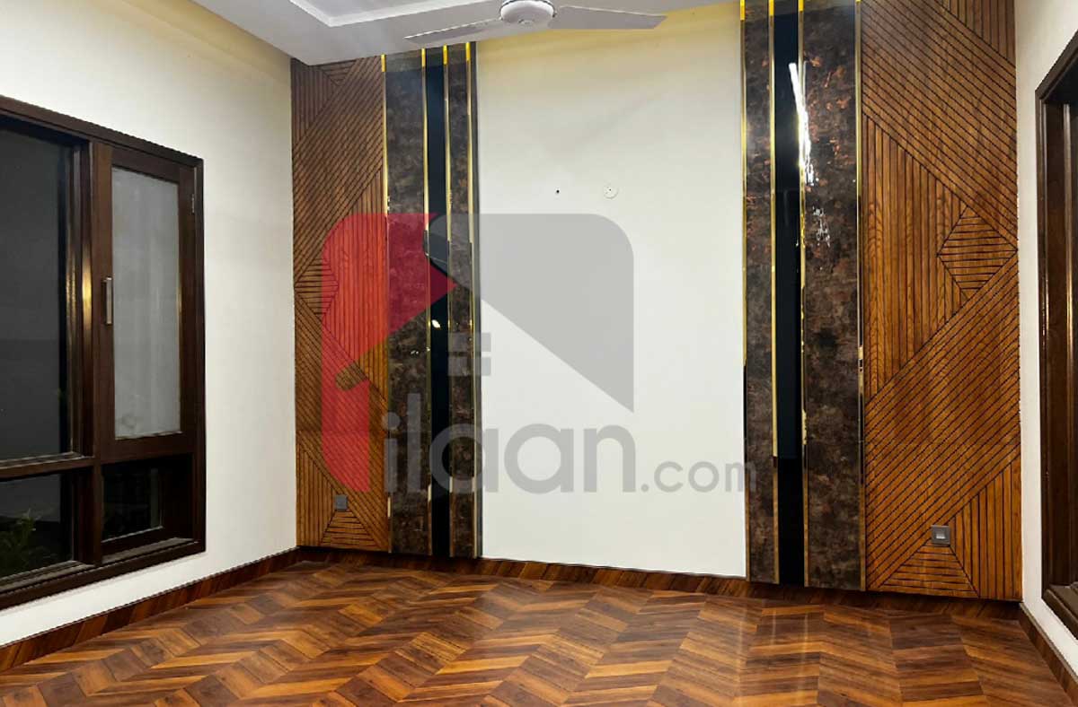 500 Sq.yd House for Sale in Phase 8, DHA Karachi