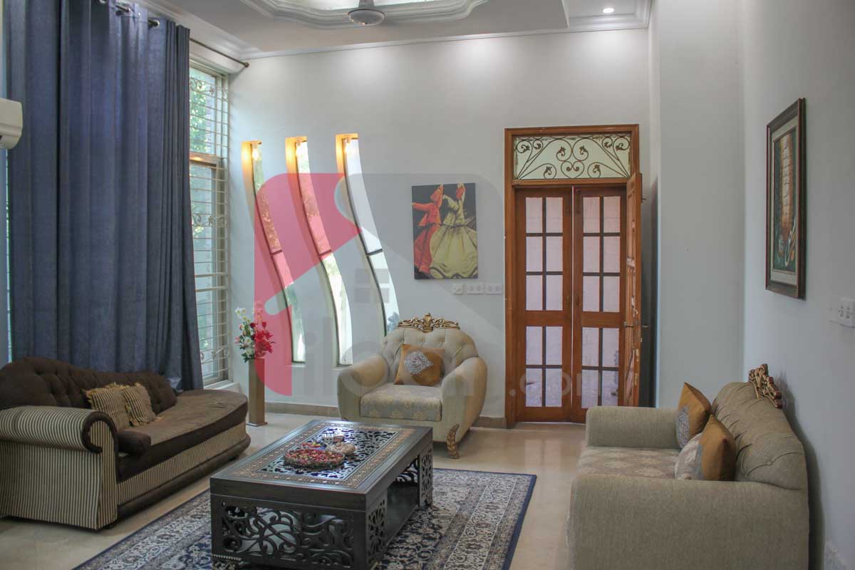 10 Marla House for Sale in Block K2, Phase 1, Wapda Town, Lahore