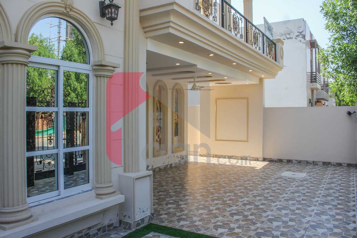 10 Marla House for Sale in Eastern Block, Phase 1, Bahria Orchard, Lahore