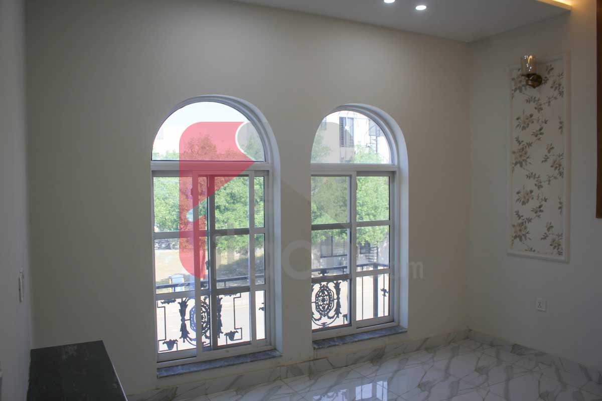 10 Marla House for Sale in Eastern Block, Phase 1, Bahria Orchard, Lahore