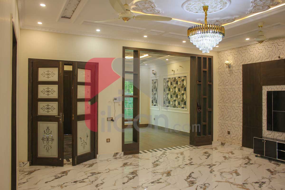 10 Marla House for Sale in Eastern Block, Phase 1, Bahria Orchard, Lahore