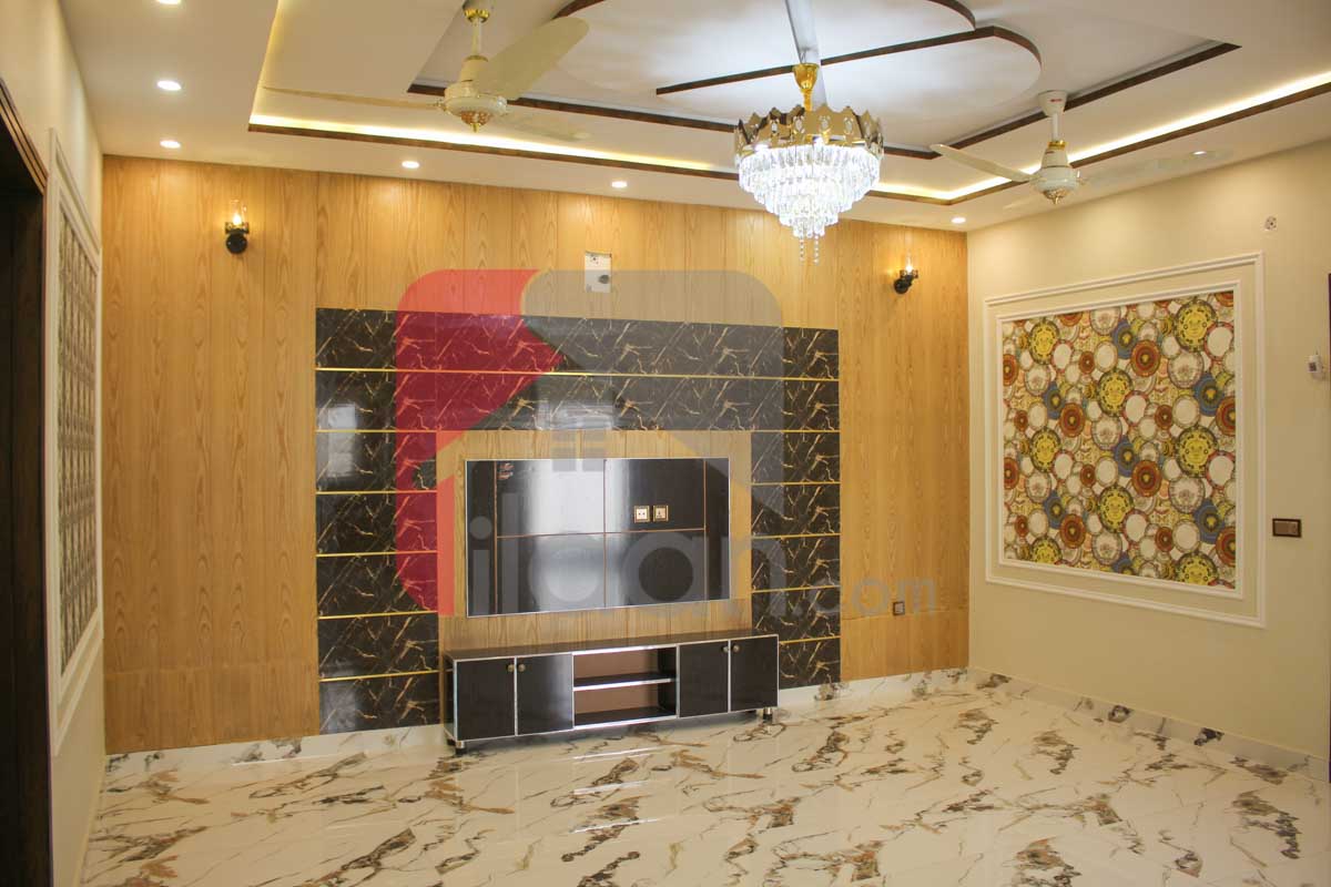 10 Marla House for Sale in Eastern Block, Phase 1, Bahria Orchard, Lahore