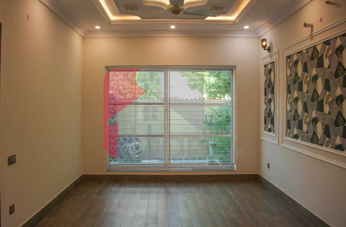 10 Marla House for Sale in Eastern Block, Phase 1, Bahria Orchard, Lahore
