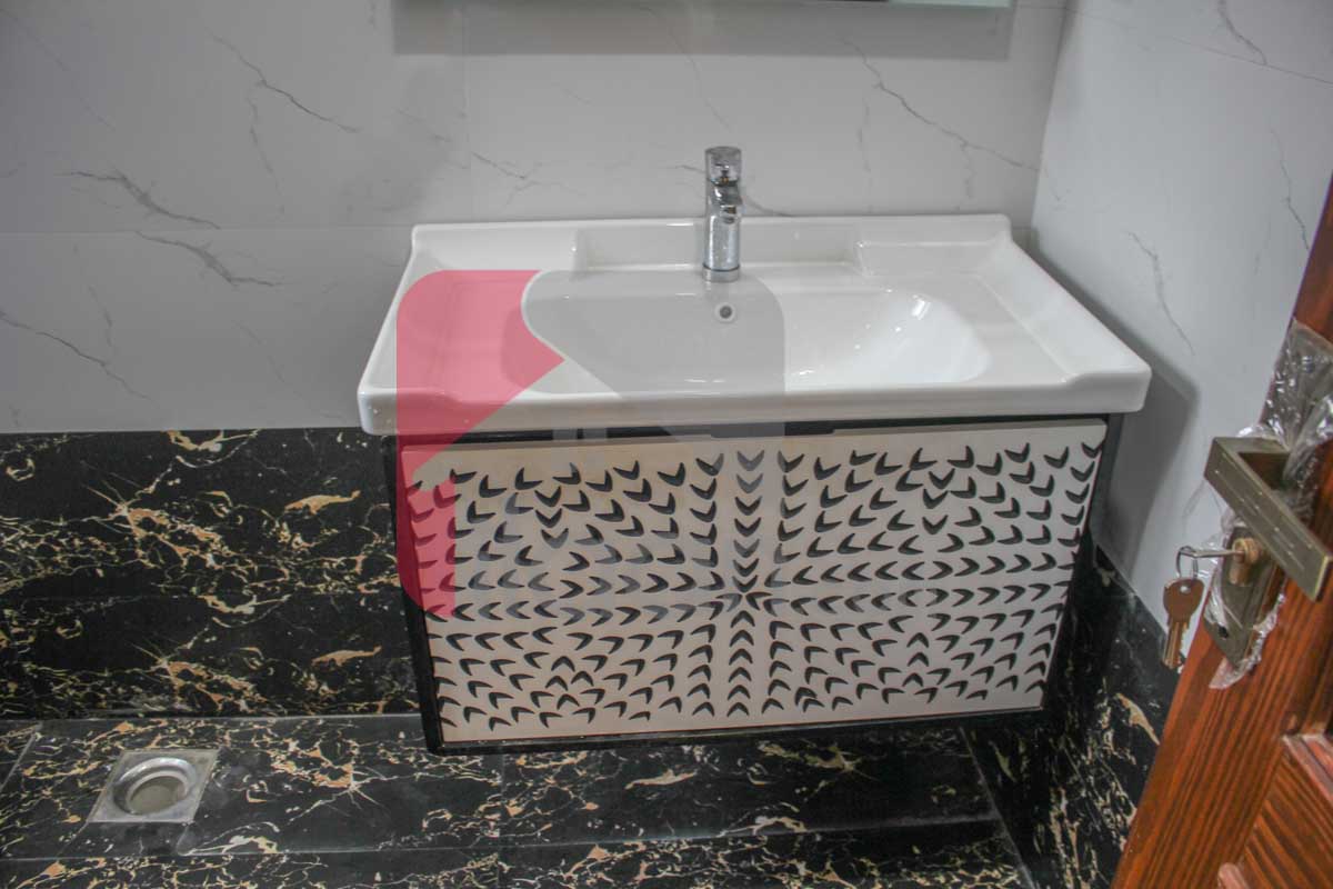 8 Marla House for Sale in Northern Block, Phase 1, Bahria Orchard, Lahore