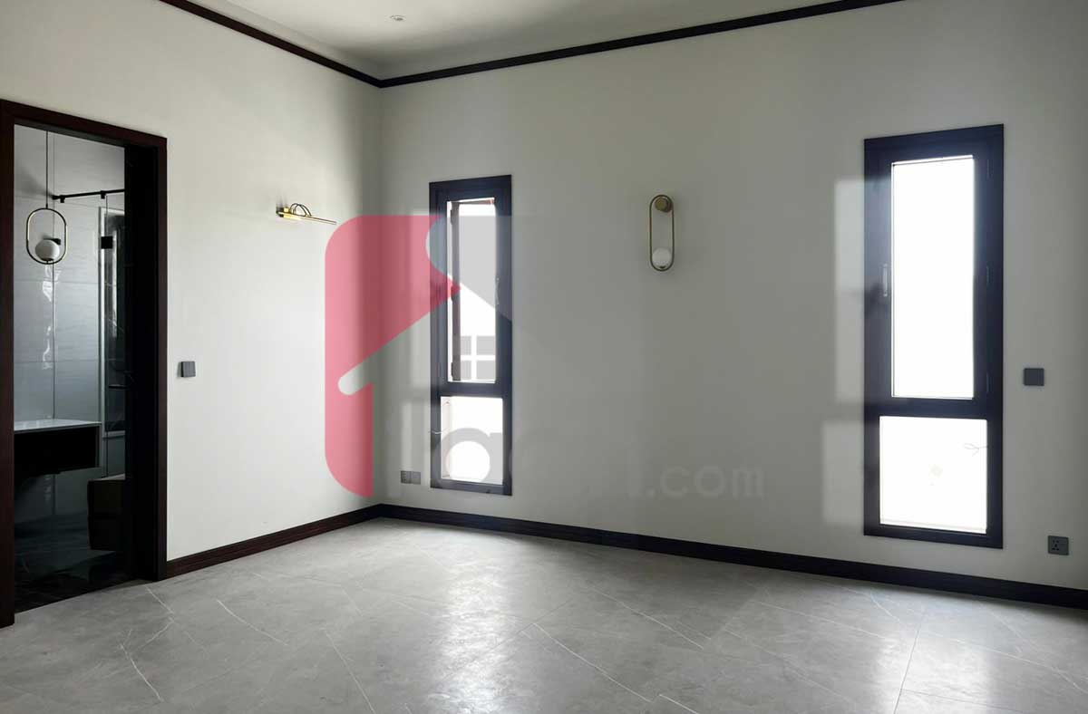 500 Sq.yd House for Sale in Phase 8, DHA Karachi