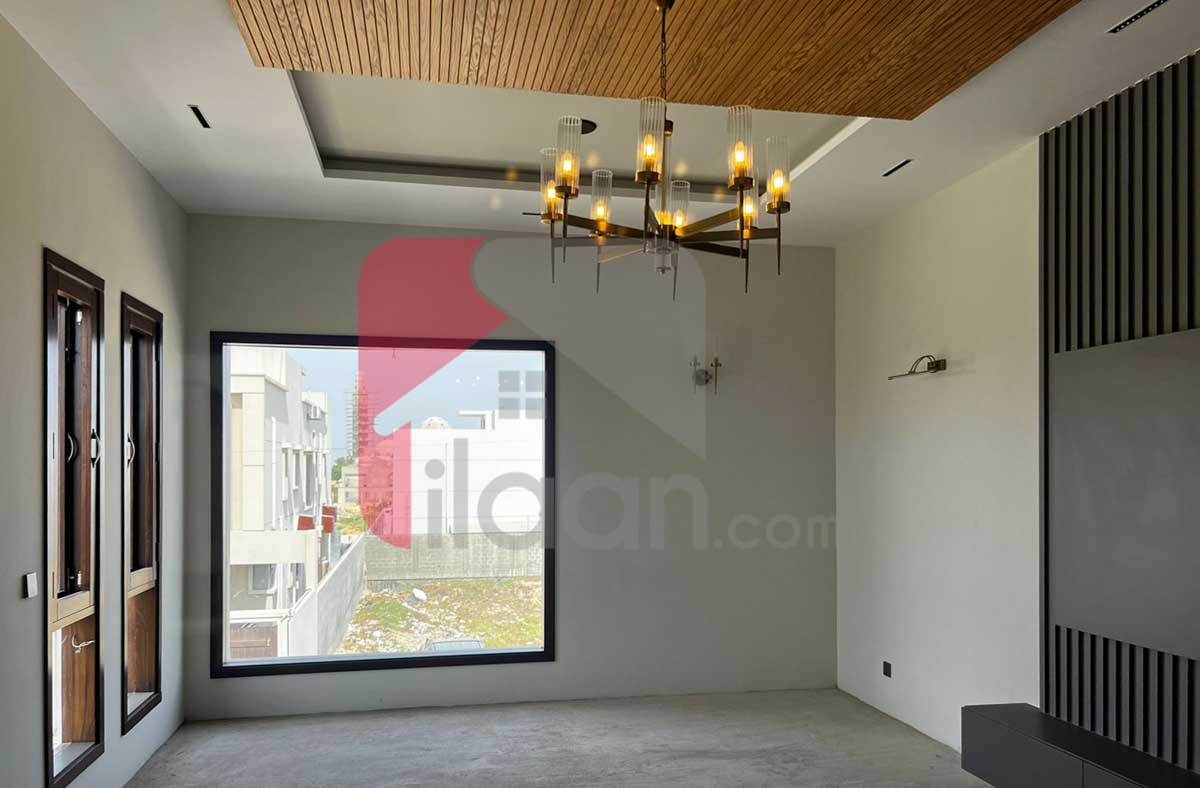 500 Sq.yd House for Sale in Phase 8, DHA Karachi