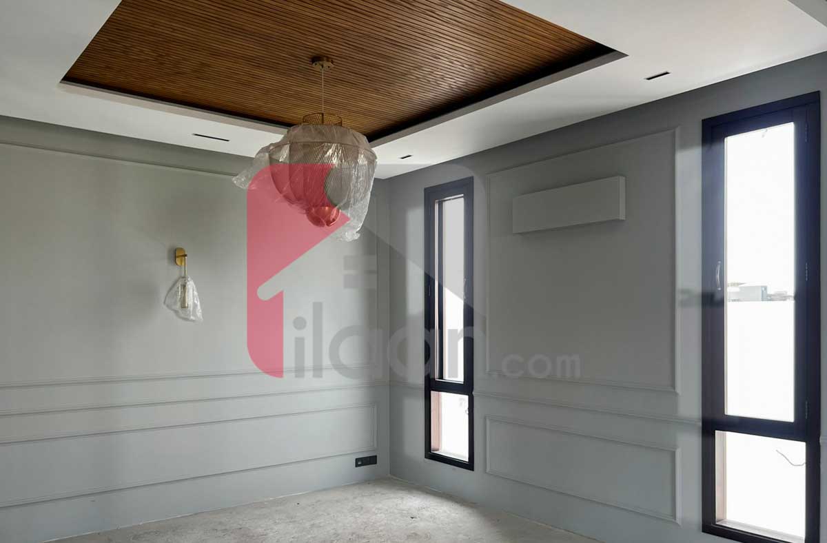 500 Sq.yd House for Sale in Phase 8, DHA Karachi