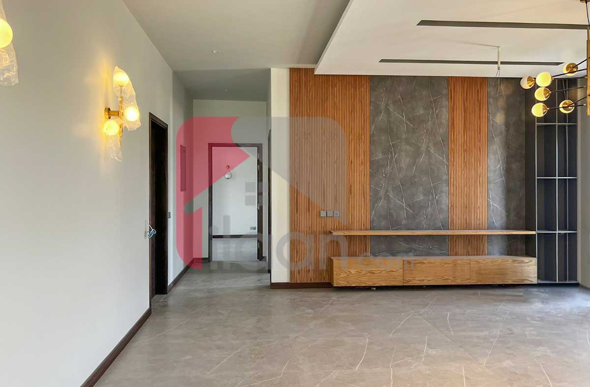 500 Sq.yd House for Sale in Phase 8, DHA Karachi