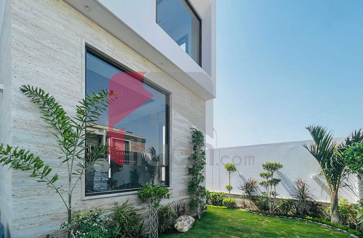 500 Sq.yd House for Sale in Phase 8, DHA Karachi