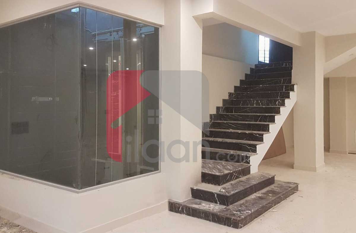 200 Sq.yd Office for Rent in Ittehad Commercial Area, Phase 6, DHA Karachi