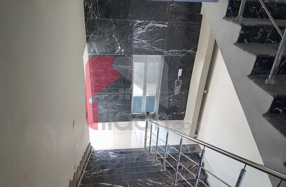 200 Sq.yd Office for Rent in Ittehad Commercial Area, Phase 6, DHA Karachi