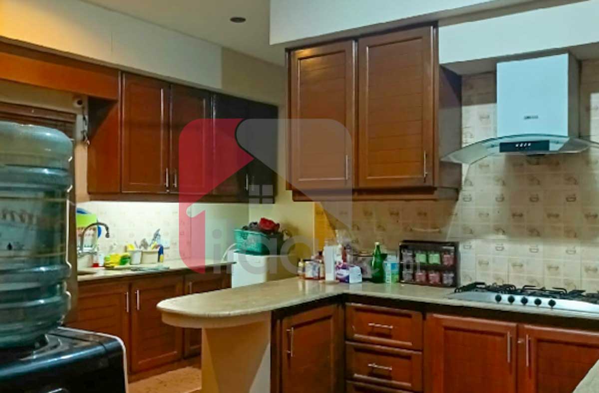 1 Kanal House for Sale in Block A, Phase 5, DHA Lahore