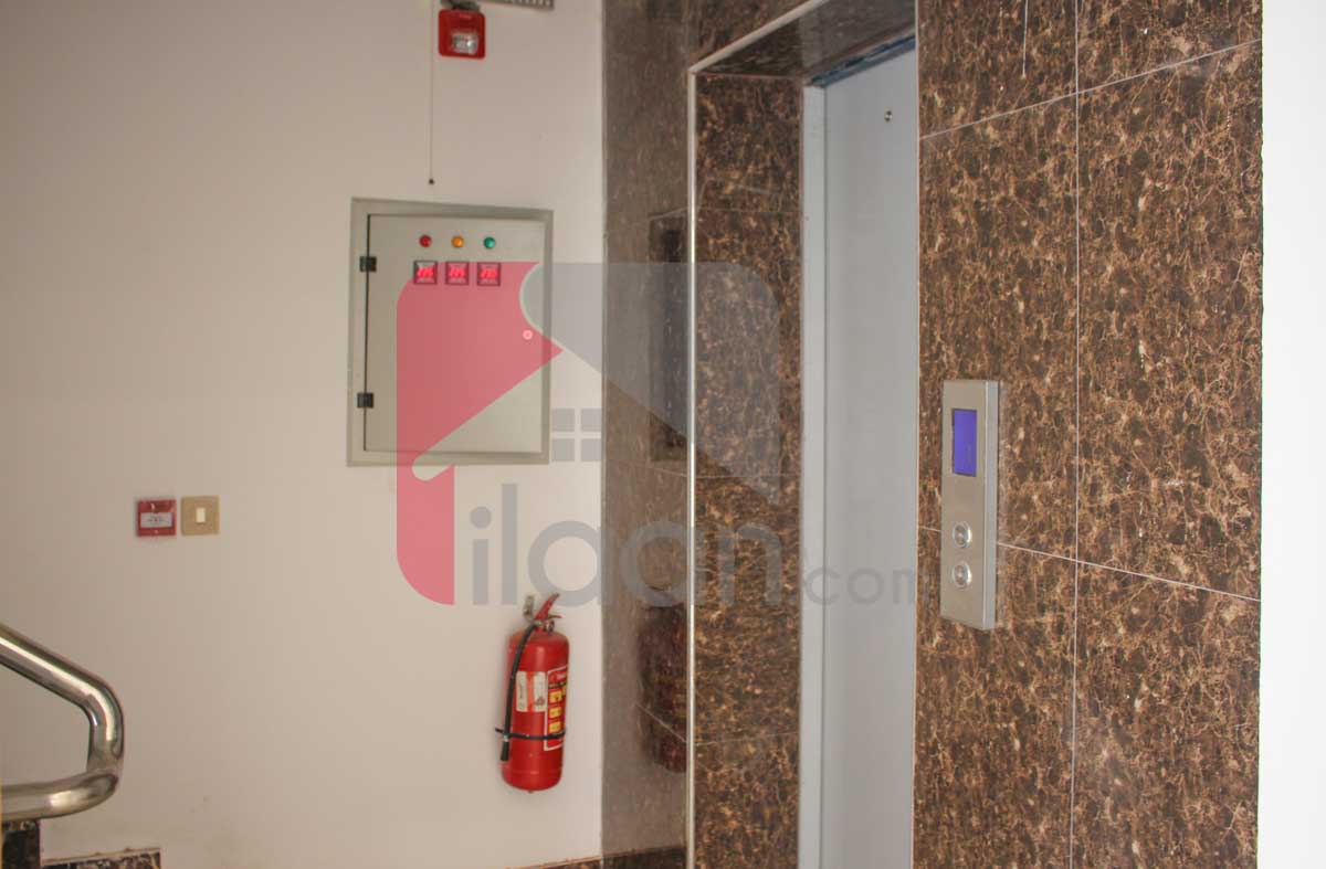 8 Marla Office for Rent (Third Floor) in Block C, Phase 6, DHA Lahore