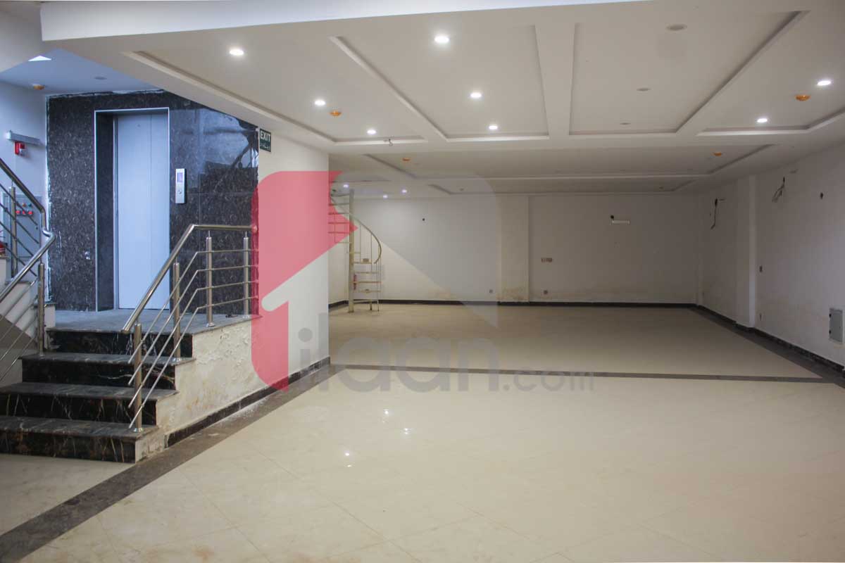 8 Marla Office for Rent (Third Floor) in Block C, Phase 6, DHA Lahore