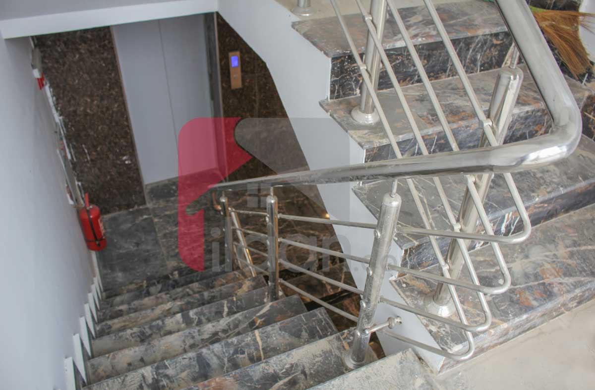 8 Marla Office for Rent (Third Floor) in Block C, Phase 6, DHA Lahore