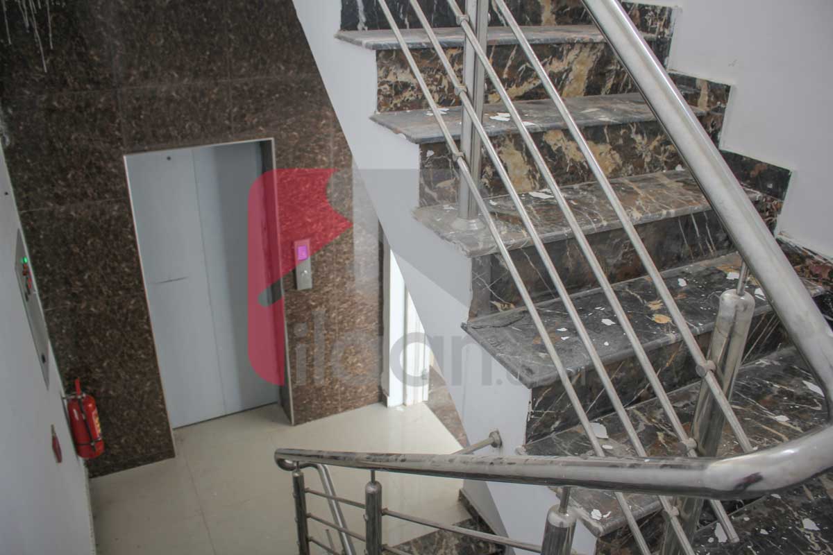 8 Marla Office for Rent (Third Floor) in Block C, Phase 6, DHA Lahore