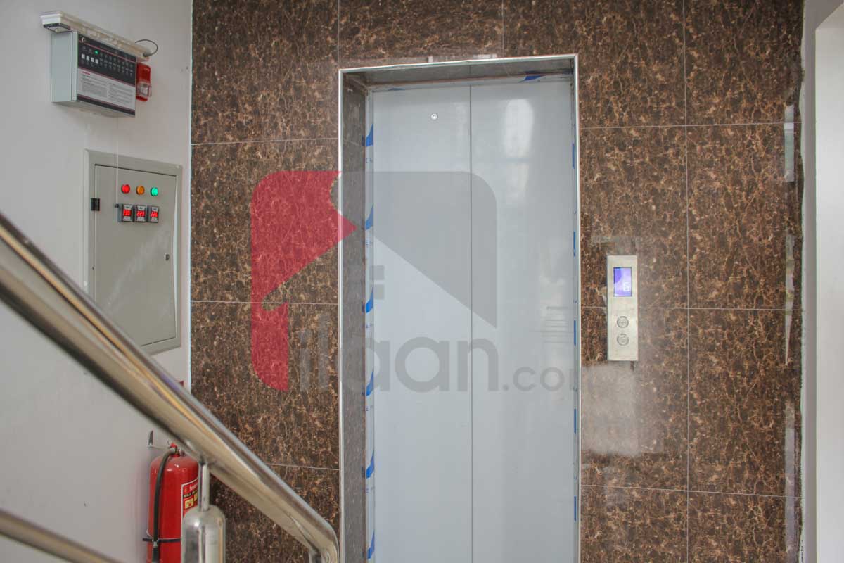 8 Marla Office for Rent (Third Floor) in Block C, Phase 6, DHA Lahore