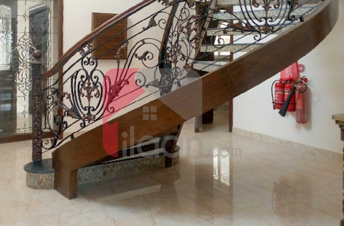 1 Kanal House for Sale in Block A, Phase 6, DHA Lahore